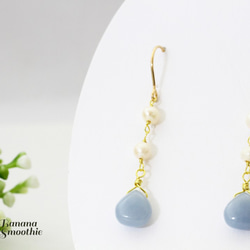 パステルブルーに包まれて エンジェライト マロンカット × 淡水パール 14kgfピアス 4枚目の画像