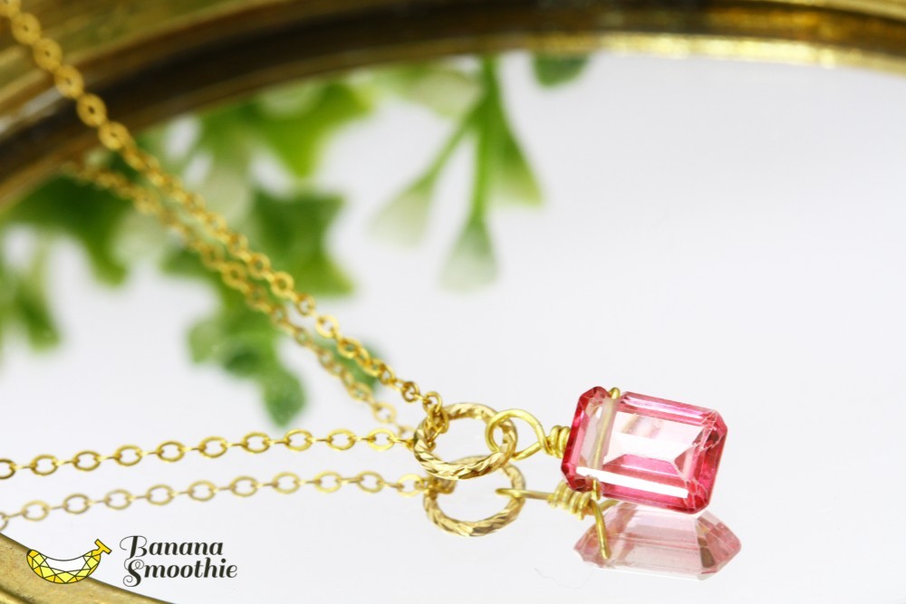 小粒でピンクがキラリと輝く レクタングル型 ピンクトパーズ ネックレス 14kgf 11月誕生石