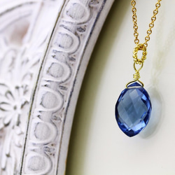 さりげないブルーで知的に ロンドンブルークォーツ マーキス 14kgf シンプルネックレス 7枚目の画像