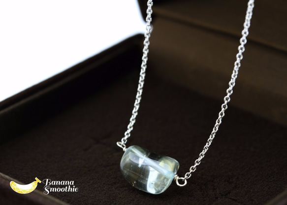 グリーンアメジスト 中サイズ ラフカット プレーンタイプ silver925ネックレス 2枚目の画像