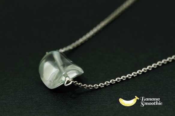 グリーンアメジスト 中サイズ ラフカット プレーンタイプ silver925ネックレス 3枚目の画像