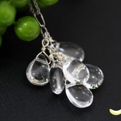 ぶどうのように♡ 水晶(クリスタル) ペアシェイプ プレーン silver925ネックレス 4月誕生石 1枚目の画像