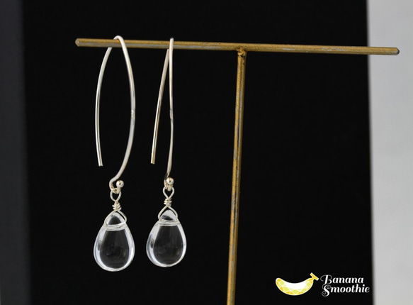 シンプルで上品 4月誕生石 水晶(クリスタル) ペアシェイプ プレーン Vシェイプピアス Silver925 6枚目の画像