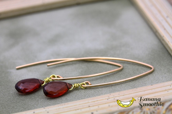 小顔効果あり ガーネット ブリオレットカット Vシェイプピアス 14kgf 5枚目の画像