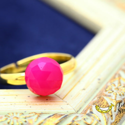 【フリーサイズ】フューシャピンクカルセドニー 8mm ローズカット カボションリング ゴールド 2枚目の画像