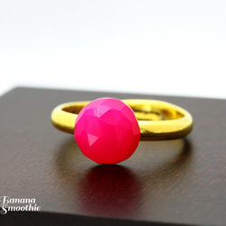 【フリーサイズ】フューシャピンクカルセドニー 8mm ローズカット カボションリング ゴールド 4枚目の画像