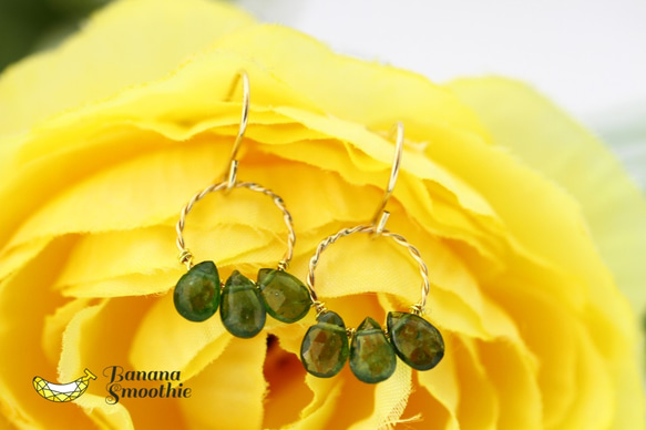 幸せを永遠に グリーンアパタイト 小粒ペアシェイプ 14kgf デザインピアス 2枚目の画像