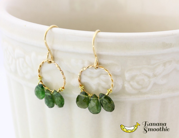 幸せを永遠に グリーンアパタイト 小粒ペアシェイプ 14kgf デザインピアス 4枚目の画像