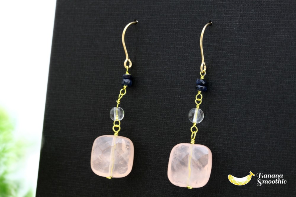 大人可愛さの中に上品さも ローズクォーツ × 水晶 × サファイア 14kgfピアス 4月誕生石