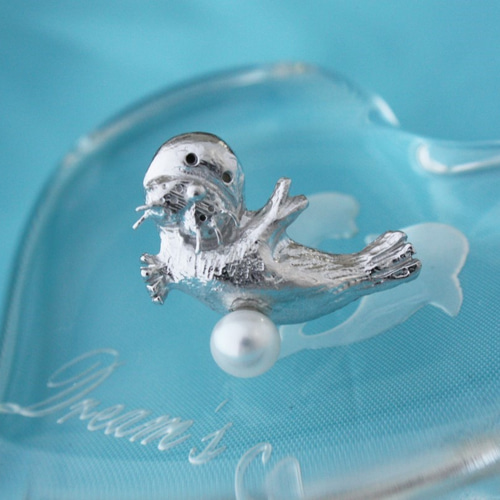 アザラシ シルバーピンブローチ ブローチ aba-jewelry 通販｜Creema 