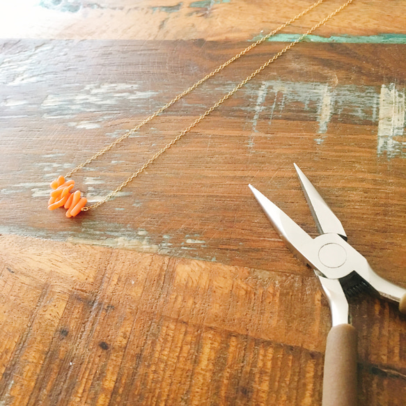 オレンジサンゴのネックレス 2枚目の画像