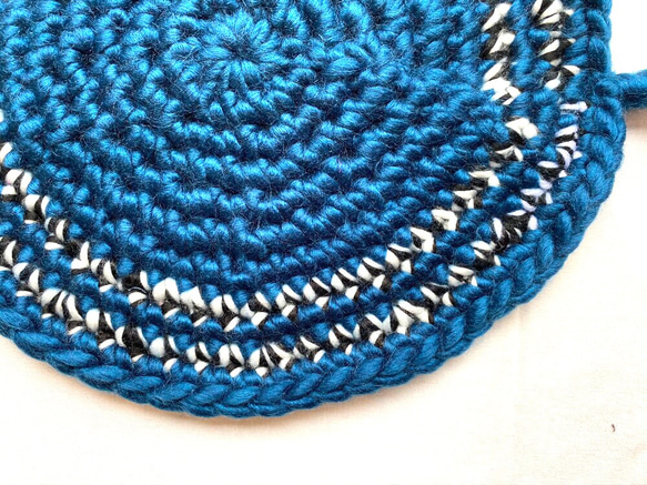 手編み鍋敷き　紺色 7枚目の画像