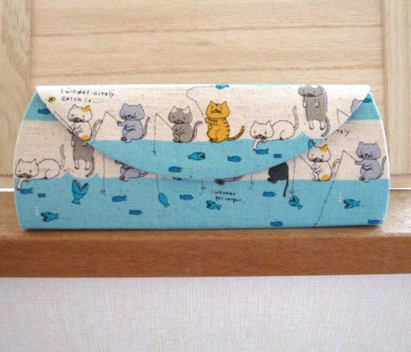 【受注制作】メガネケース（84）猫ちゃん魚釣り×リネン 2枚目の画像