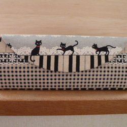 【受注制作】メガネケース（146）ピアノ猫×赤ドット 2枚目の画像