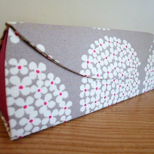 受注制作・サイズ変更可】メガネケース（211）北欧サークルフラワー  