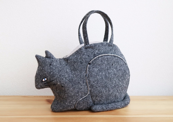 『 ko-bako / gray 』 香箱座りの猫鞄 1枚目の画像