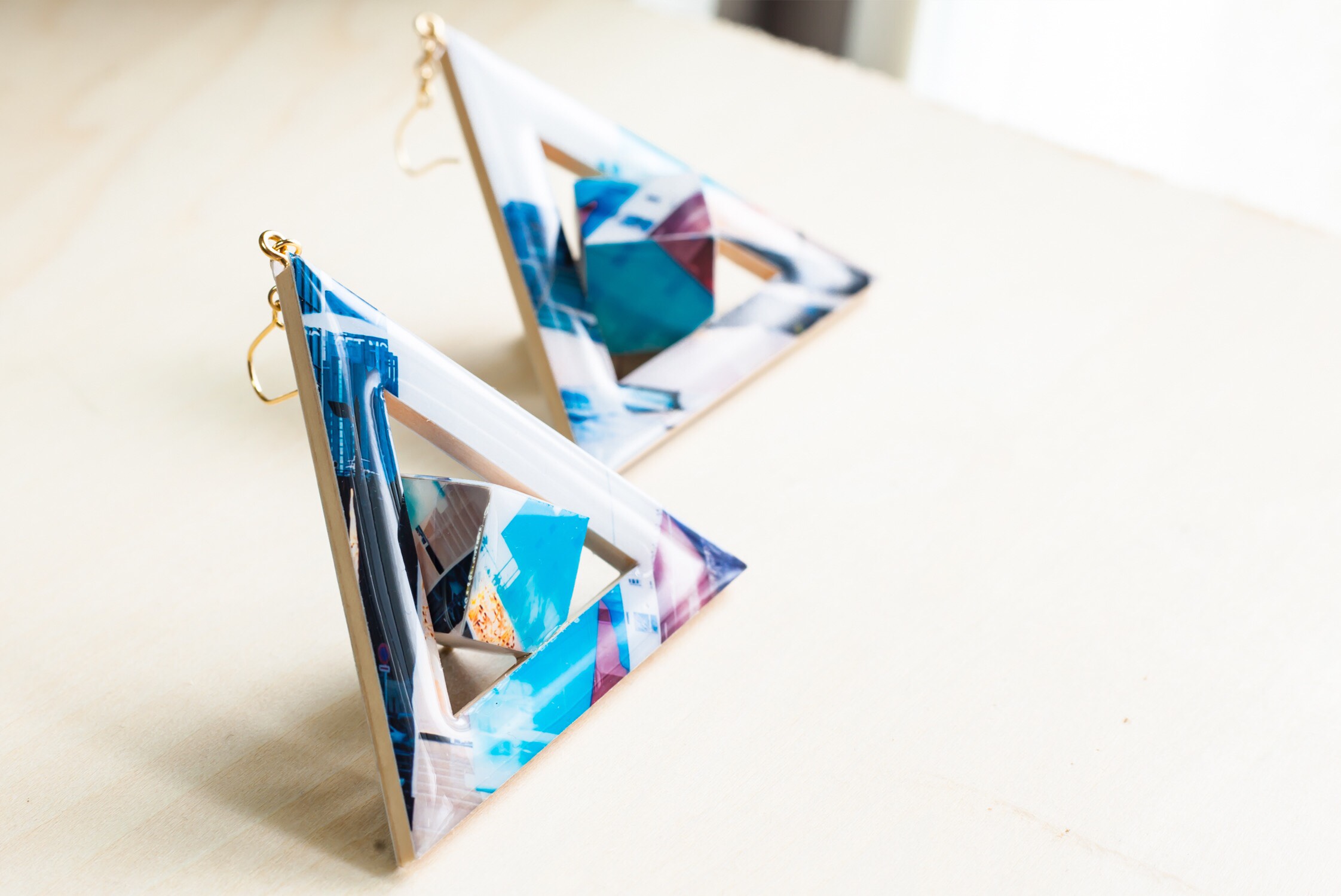 Triangle Cube ピアス(blue大)