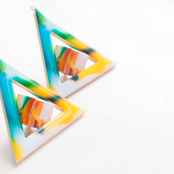 triangle cubeピアス/イヤリング大(yellow &green) 2枚目の画像