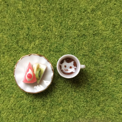 昭和レトロなケーキとコーヒーのセット（ミニチュア）『ペットと暮らす2021』 4枚目の画像