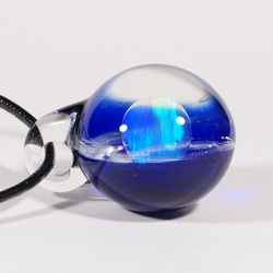 【Yasuda Glass】 ガラスの小宇宙　クリスタルオパール ペンダント　No.TC1258A 4枚目の画像