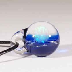 【Yasuda Glass】 ガラスの小宇宙　クリスタルオパール ペンダント　No.TC1457C 4枚目の画像
