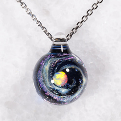 宇宙項鍊・彩虹蛋白石墜飾 第1張的照片