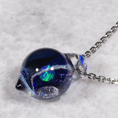 ガラスの小宇宙 クリスタルオパール ペンダント Yasuda Glass