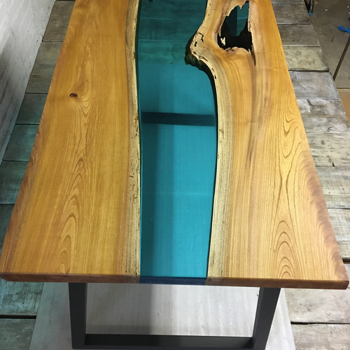 【在庫一掃セール開始】　レジンとケヤキのサイドテーブル 在庫一掃セール開始】 レジンとケヤキのサイドテーブル 欅の