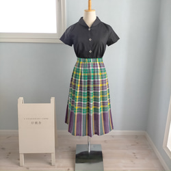 【特集掲載】タイのかわいいチェック柄伝統布 紫×緑 レトロスカート Sサイズ 4枚目の画像