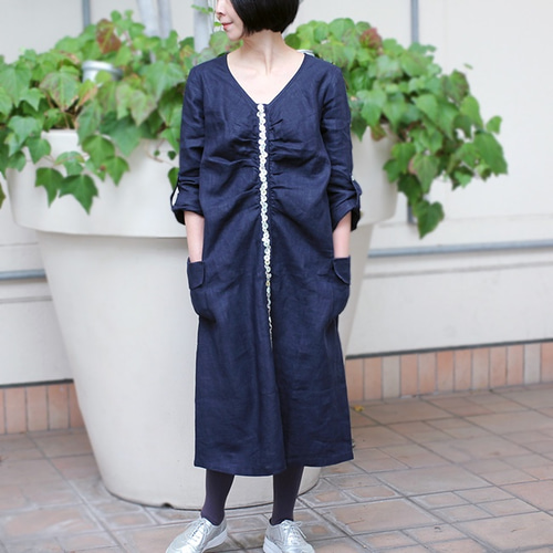 SALE☆たっぷり貝ボタンの2wayリネンワンピース【濃紺】 ワンピース  
