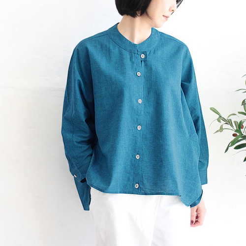 オーバル貝ボタンハーフリネンブラウス【ターコイズブルー】 ブラウス