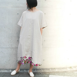 華やか花のカットワーク裾刺繍リネンワンピース 2枚目の画像