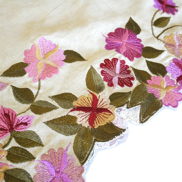 華やか花のカットワーク裾刺繍リネンワンピース 6枚目の画像