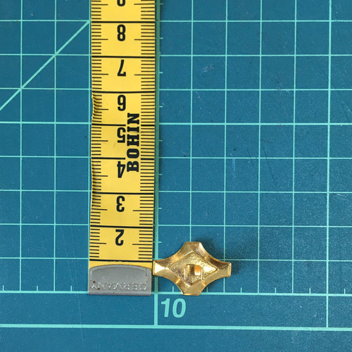 MMハンドメイドアクセサリー他 モチベーションアップ・意志の強化】ブルーアパタイト原石