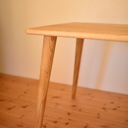 無垢クリ（栗の木）優しい形のダイニングテーブル・ナチュラル仕上げ※（オーダー可！） 3枚目の画像