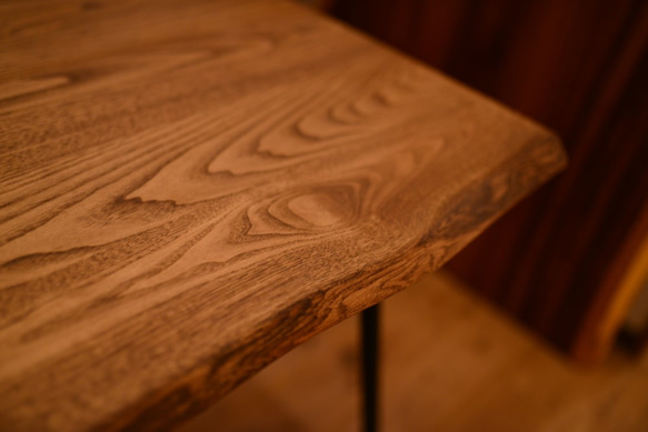 無垢クリ（栗の木）耳付き古材風テーブル・アンティーク仕上げ 3枚目の画像
