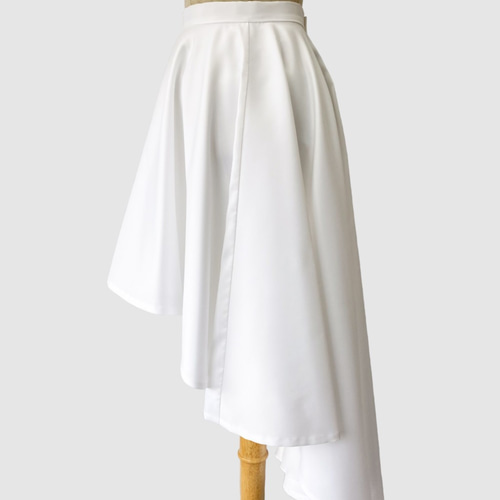 フィッシュテールスカート 白 ロングスカート（マキシ丈