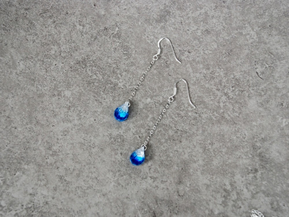 [最後一點] Silver925藍色水晶吊式耳環（鉤） 第3張的照片