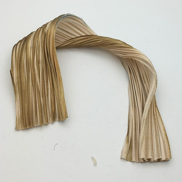 シルクSHIBORI「丁子茶、素色（しろいろ）」22cm 絞りシルクリボン