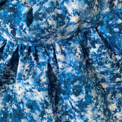 コットンリネンの涼しげなブルーグラデーション：バンブーハンドルのグラニーバッグ 5枚目の画像