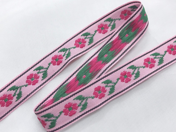 インド製リボンテープ 連結フラワー刺繍(ピンク) 幅1.5cm （長さ1.5m単位） 3枚目の画像