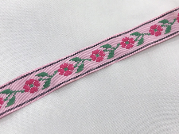 インド製リボンテープ 連結フラワー刺繍(ピンク) 幅1.5cm （長さ1.5m単位） 4枚目の画像