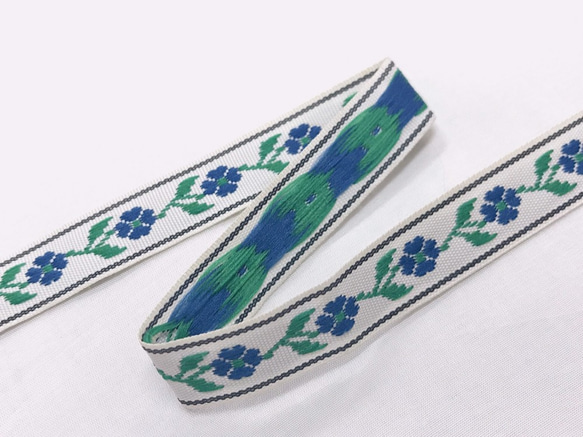 インド製リボンテープ 連結フラワー刺繍(ブルー) 幅1.5cm （長さ1.5m単位） 3枚目の画像