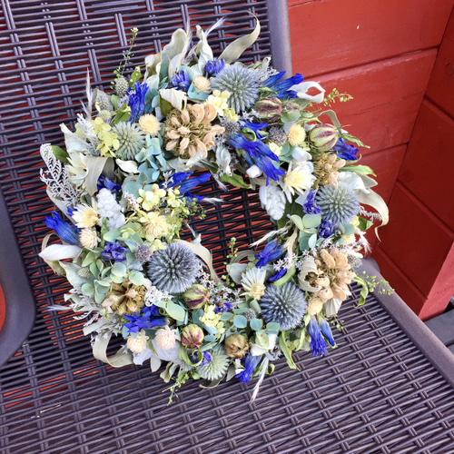 秋の新作⭐︎神秘的なブルーのエゾリンドウとルリタマアザミのブルー