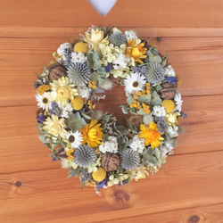 母の日ギフトに♡ 春の定番イエロー系♡ヘリクリサムと紫陽花のリース(20cm) 5枚目の画像