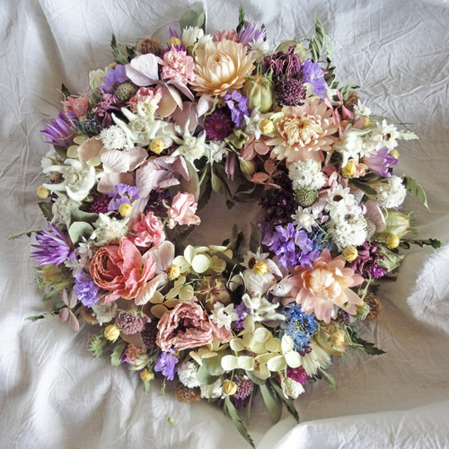 アンニュイな色合い❀紫陽花とキセランセマムのピンクパープルリース