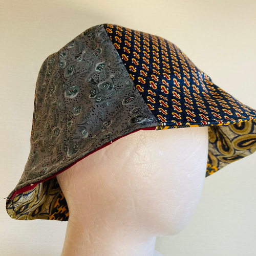 【通販激安】 ハンドメイド りんご ハット リバーシブル帽子 ネクタイリメイク 帽子