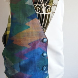 ハンドメイド　着物リメイク　正絹（一部正絹帯を使用）　リバーシブルベスト 2枚目の画像