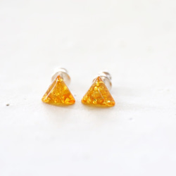 SILVER925 triangle amber pierce[kgf3561] 1枚目の画像