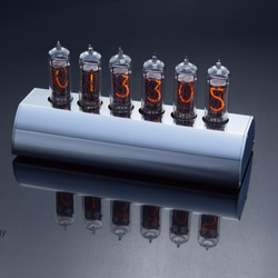 圓時 真空管時鐘 - 閃耀銀 [Makenology 製學] Loft 工業風 Nixie Tube Clock 第1張的照片